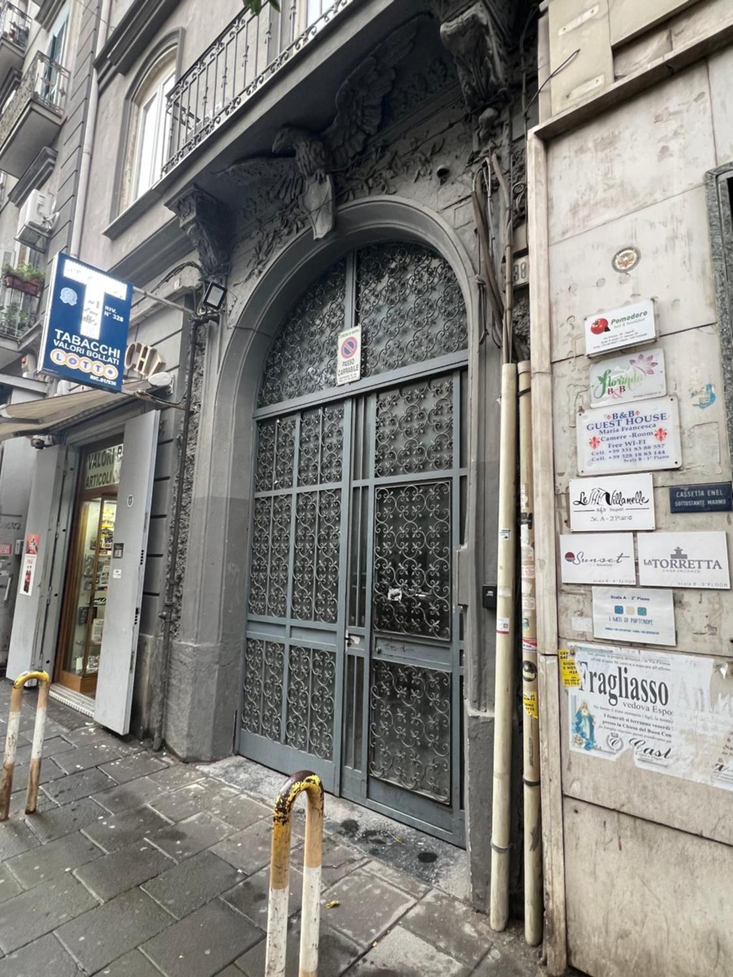 Beb Mariafrancesca Bed & Breakfast Naples Luaran gambar