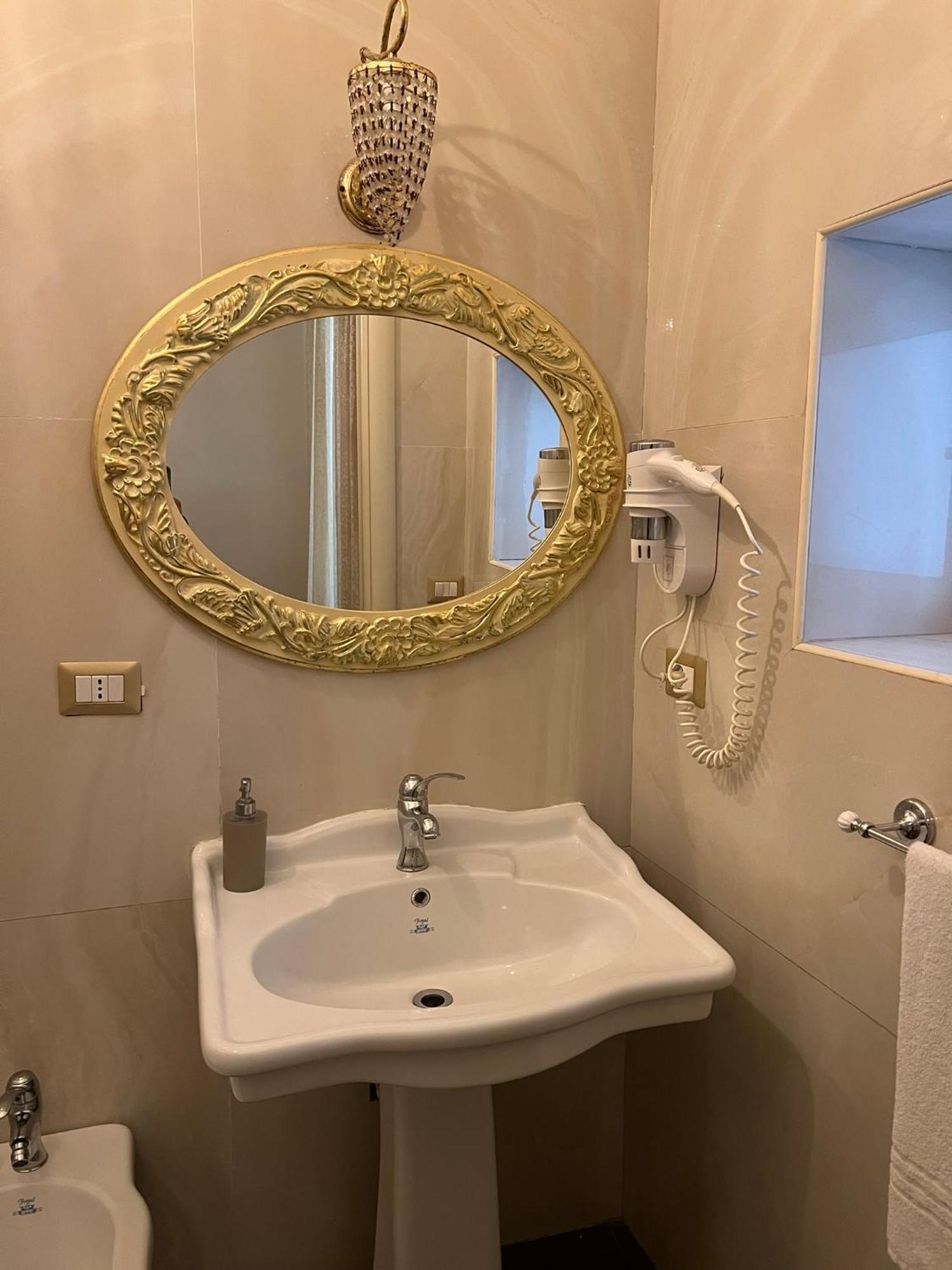 Beb Mariafrancesca Bed & Breakfast Naples Luaran gambar