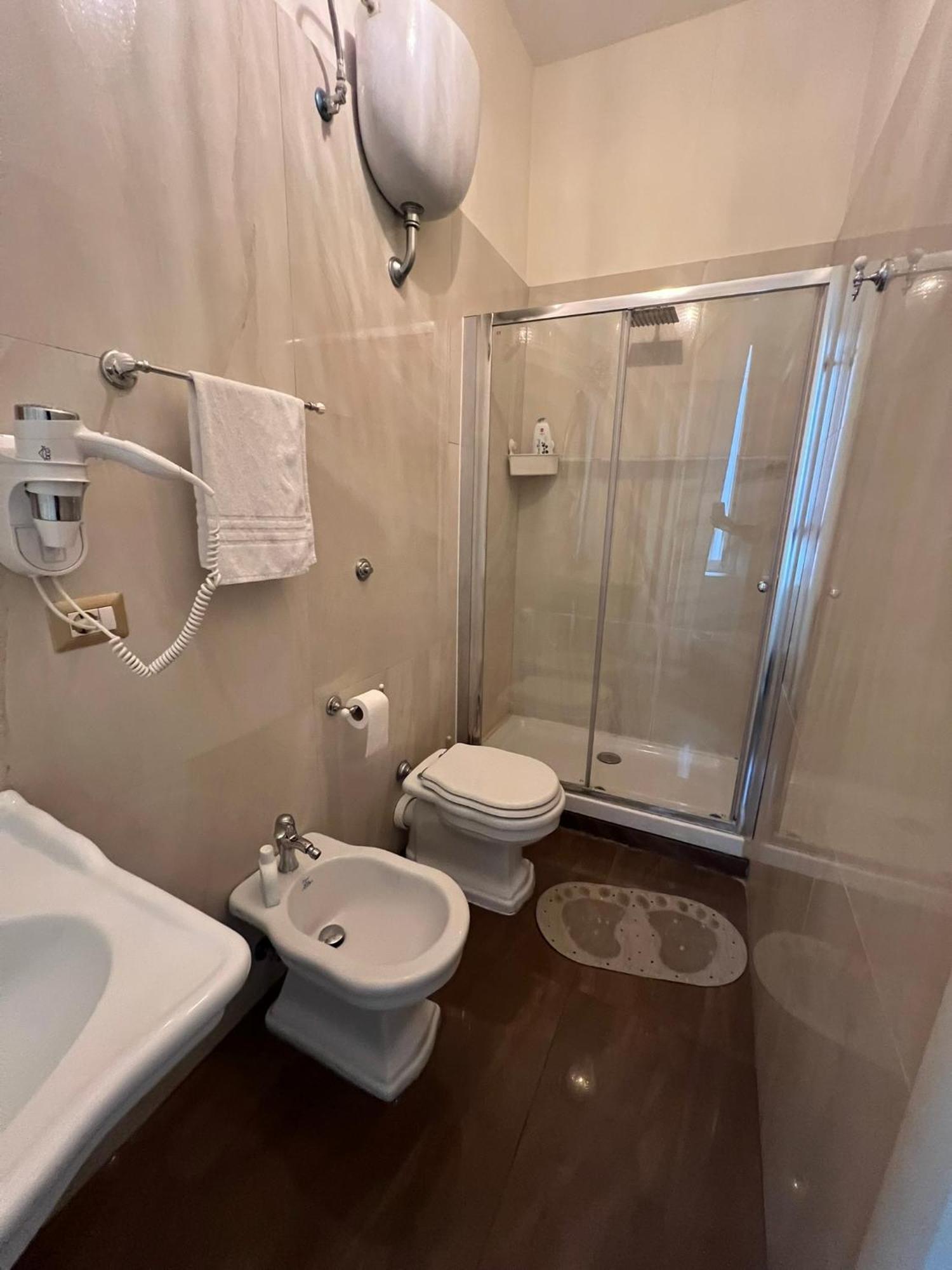 Beb Mariafrancesca Bed & Breakfast Naples Luaran gambar