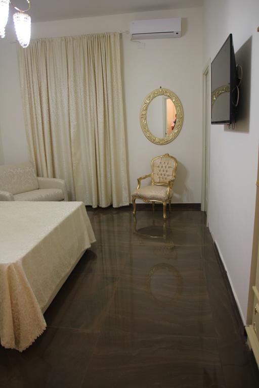 Beb Mariafrancesca Bed & Breakfast Naples Luaran gambar